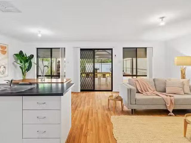 Cheap 11B Ashley Street, Elizabeth North, SA 5113