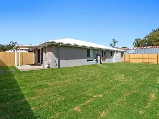 Rental! 1/21 fishowrin Road, Glass House Mountains, QLD 4518