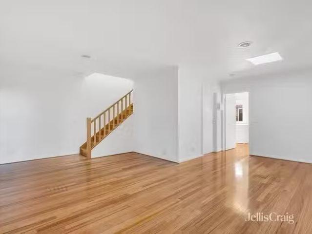 New 12/222 Mason Street, Newport, VIC 3015