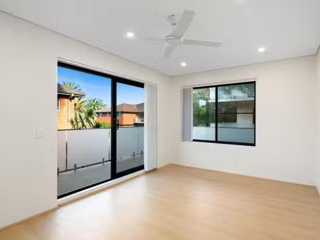 New 12/2 Carlton Street, Freshwater, NSW 2096