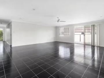Unique 1/22 Tea Tree Place, Raceview, QLD 4305