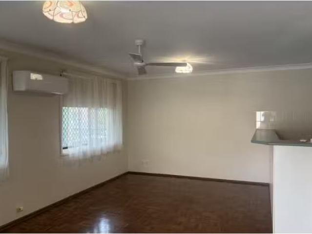 Cheap 1/24 Flathead Road, Ettalong Beach Apartment for rent L.