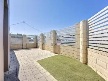 Deal! 1/24 North Street, Midland, WA 6056