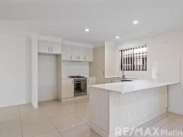 Charming 124 Waterside Esplanade, Caboolture South, QLD 4510