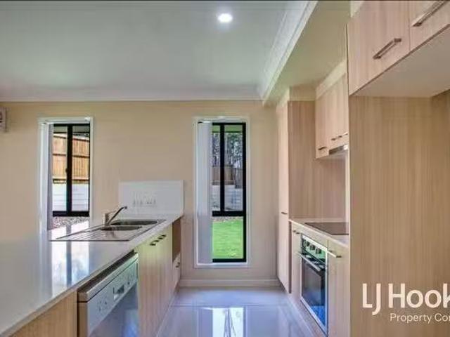 Charming 1/25 Dawson Place, Brassall, QLD 4305