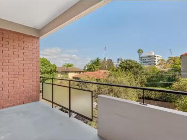 Deal! 12/7 Lindsay Street, Neutral Bay Apartment for rent Lis.