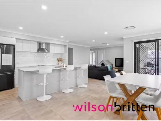 Cozy 128 Carroll Circuit, Cooranbong House for rent Listed by.