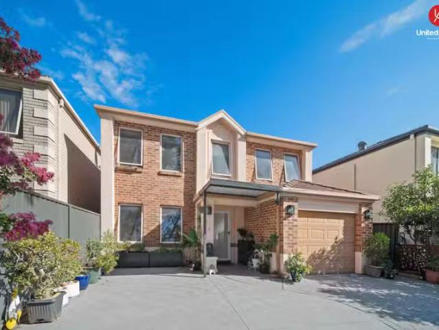 Charming 12 Tate Crescent, Horningsea Park NSW 2171