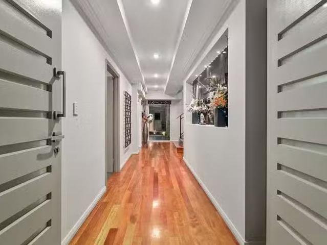 Nice 12 Tenerife Boulevard, Hillarys, WA 6025
