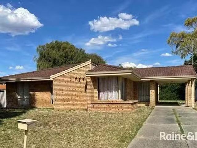Charming 12 Wendo Court, Hillman, WA 6168
