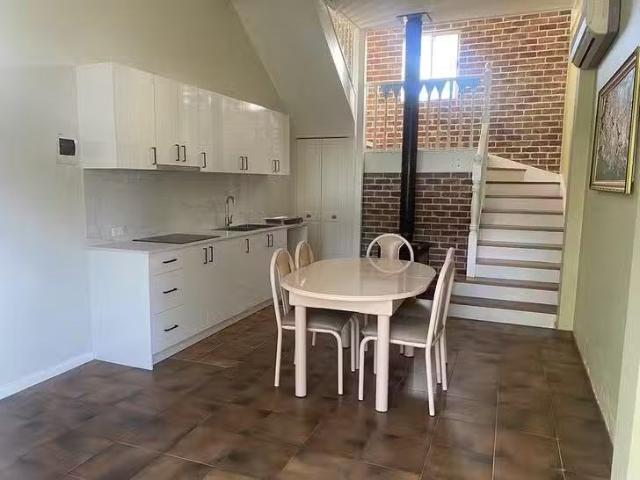 Nice 12 Ayres Crescent, Georges Hall, NSW 2198