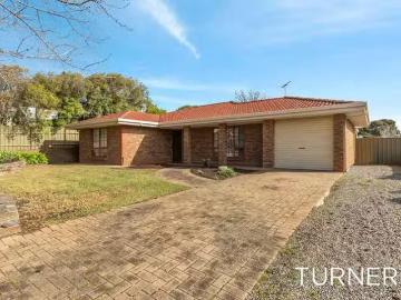 Just in! 12 Bennett Close, Aberfoyle Park, SA 5159