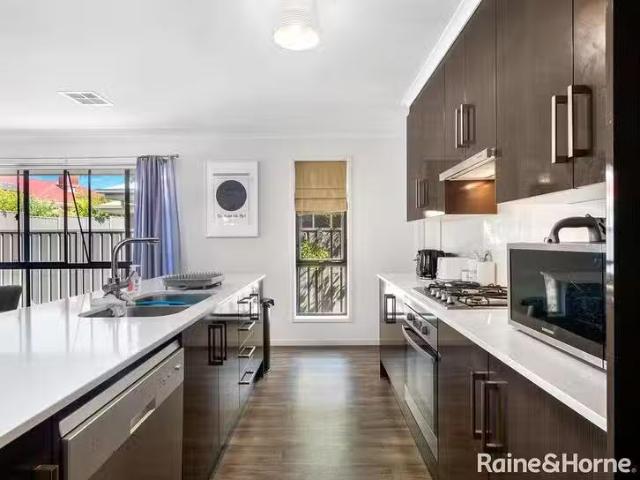 Cheap 12 Burford Street, Gawler East, SA 5118