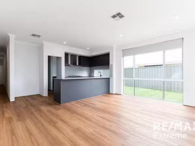 Rental! 12 Chrysler Approach, Yanchep, WA 6035