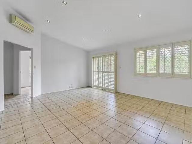 Just in! 12 Hounslow Way, Seventeen Mile Rocks, QLD 4073