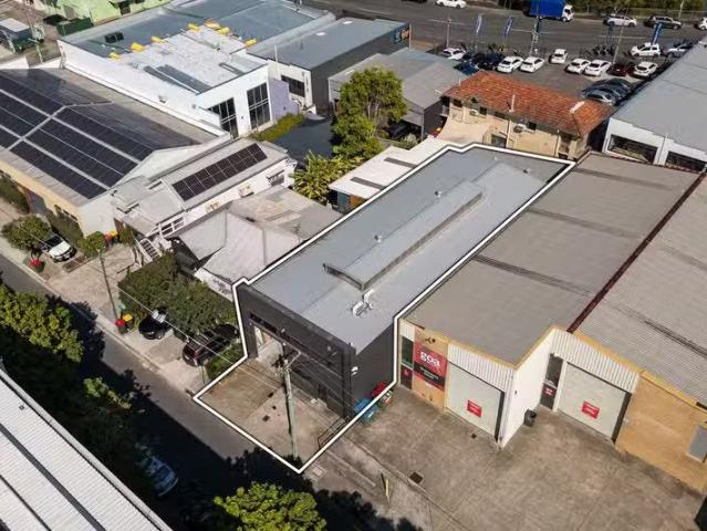 For Rent! 12 Immarna Street, Albion, QLD 4010 Industrial/War.