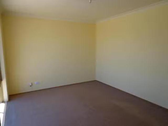 Cozy 12 Kingston Place, Midland, WA 6056
