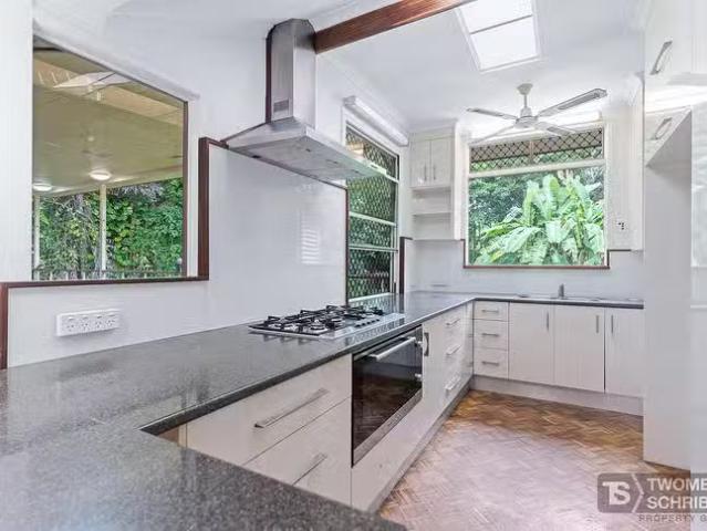 Unique 12 Leftwich Street, White Rock, QLD 4868