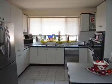 Just in! 12 Moffat Street, Avondale Heights, VIC 3034