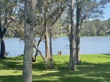 For Rent! 12 Rhodes Pde, Windermere Park House for rent Liste.
