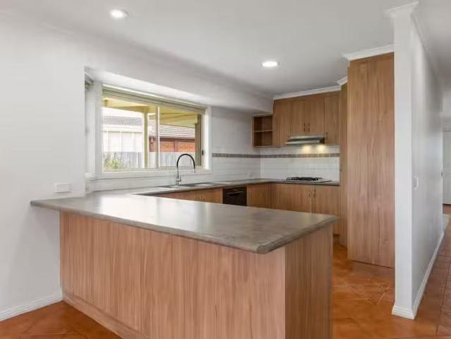 Deal! 12 Springfield Court, Corio, VIC 3214 House for Rent