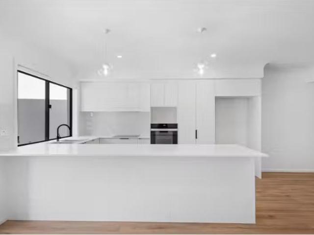 Rental! 12B Gunsynd Chase, Port Macquarie Townhouse for rent.