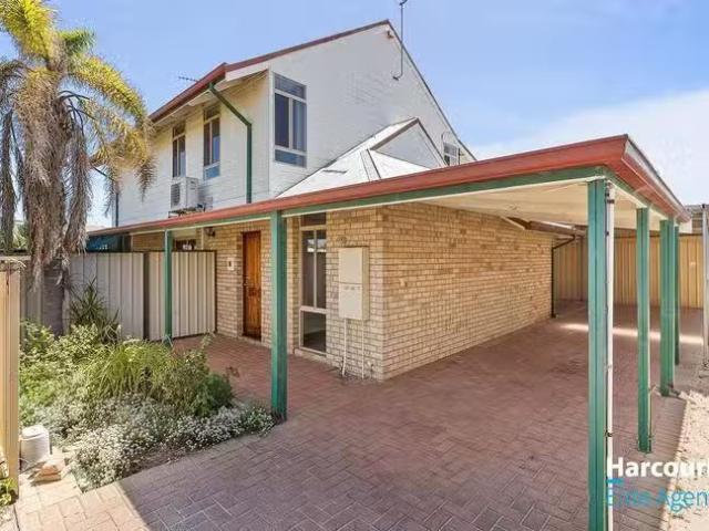 Nice 12B Lewington Street, Rockingham, WA 6168