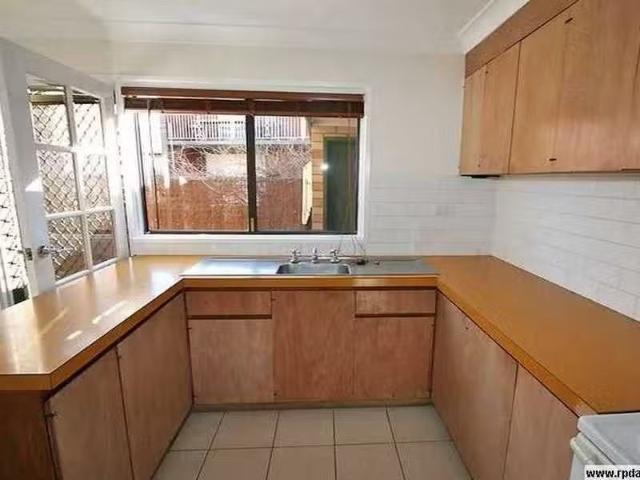 Charming 13/241 Edward Street, Wagga Wagga Apartment for rent.