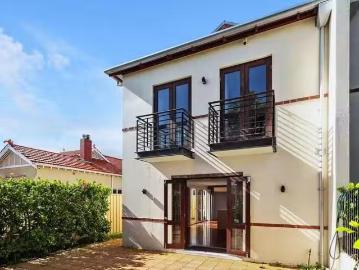 Just in! 1/32 Mackie Street, Victoria Park, WA 6100