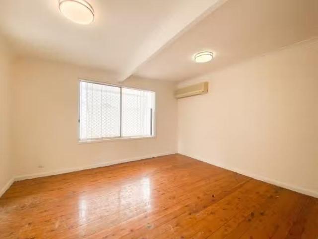 Charming 134a Magnus Street, NELSON BAY Apartment for rent Li.
