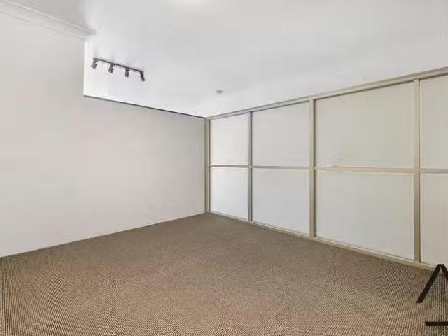 Cozy 13/53 55 King Street, Newtown, NSW 2042