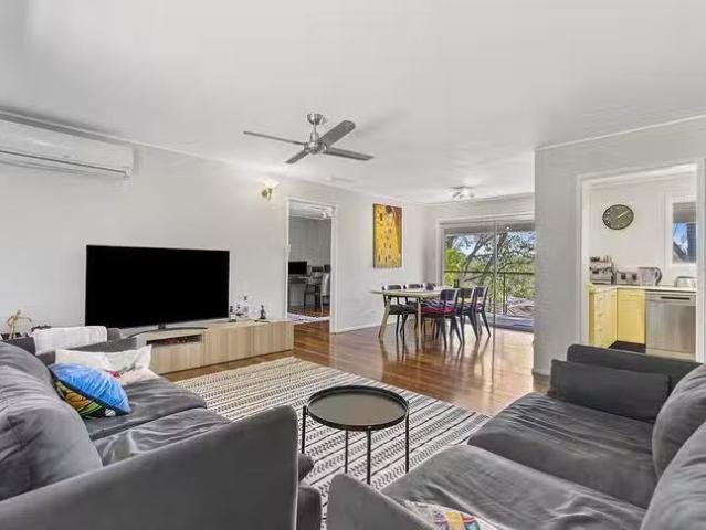 Just in! 135 Jesmond Road, Indooroopilly, QLD 4068