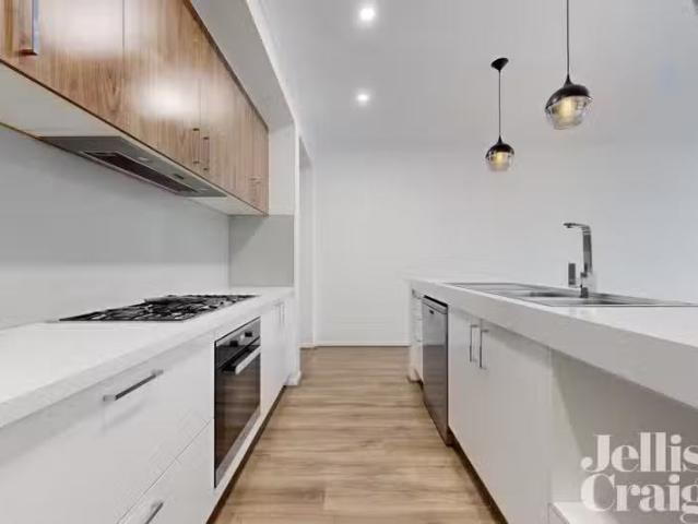 Deal! 135B Dendy Street, Brighton East VIC 3187