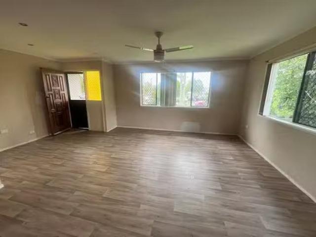 Charming 137 Station Road, Loganlea, QLD 4131