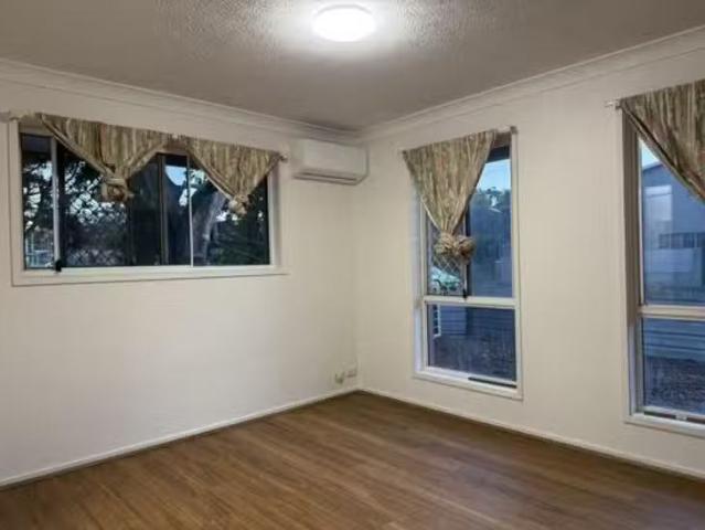 New 139 Falconer Street, Southport, QLD 4215