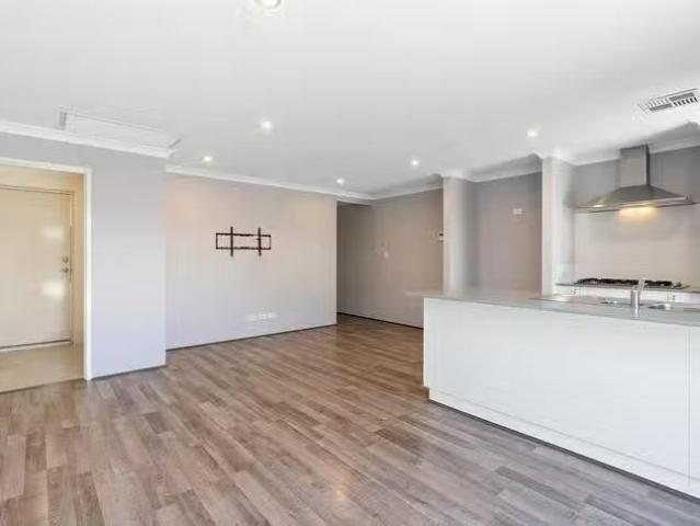 Cozy 17 Velvetene Road, Byford, WA 6122