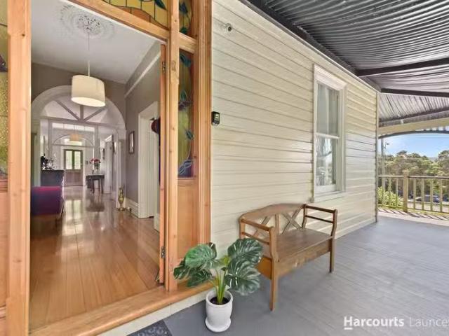 Nice 17 West Tamar Road, TREVALLYN, TAS 7250 House for Rent