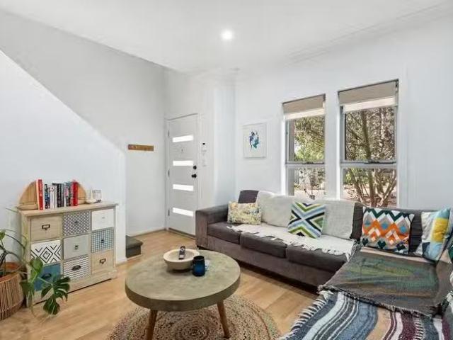 Just in! 17 Allen Street, Old Noarlunga, SA 5168