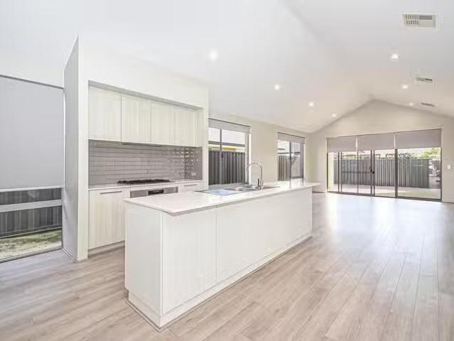 Deal! 17 Clarion Chase, Baldivis, WA 6171