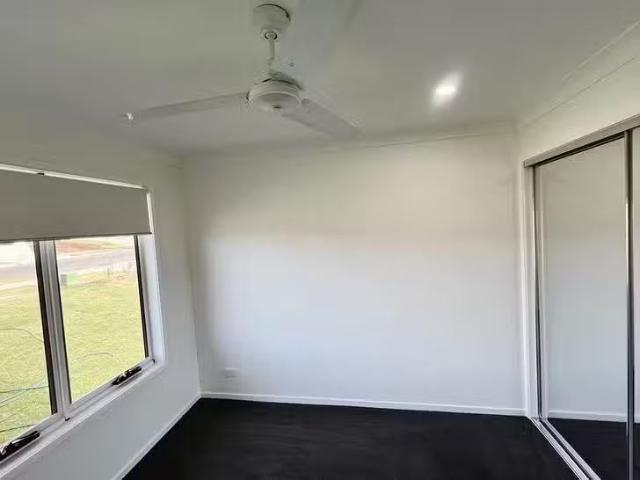 Deal! 17 Flame Tree Road, Cotswold Hills, QLD 4350