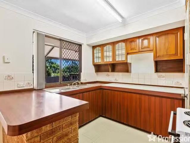 Nice 17 Heslop Road, Lesmurdie, WA 6076