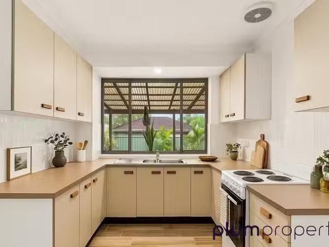 Charming 17 Montanus Drive, Bellbowrie, QLD 4070
