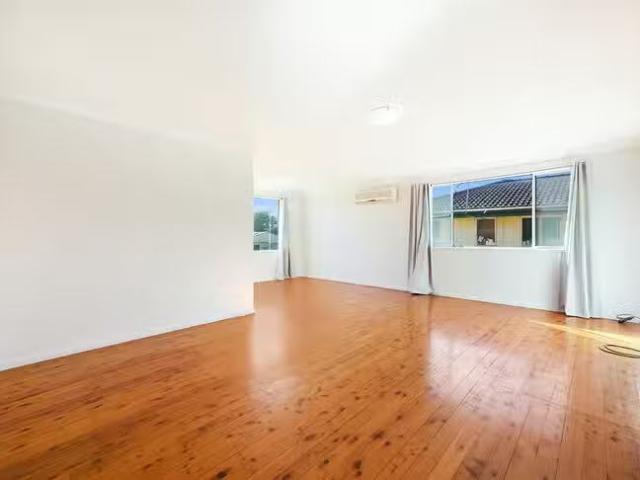 Cozy 17 St James Crescent, Muswellbrook, NSW 2333