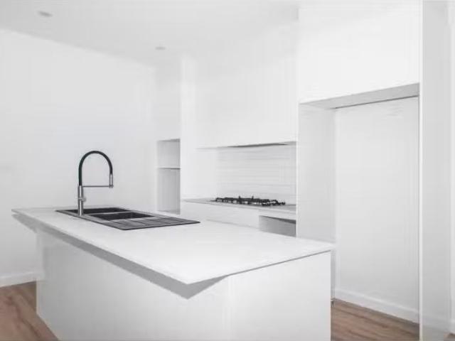 Just in! 1/40 Eager Street, Corrimal Townhouse for rent Liste.