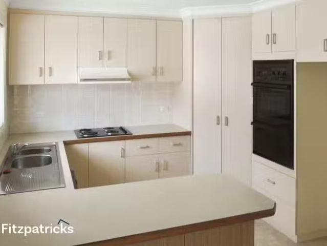 Deal! 1/40 Simkin Crescent, Kooringal, NSW 2650