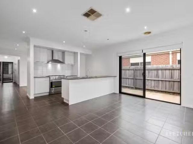 Nice 143 Tesselaar Road, Epping VIC 3076 House For Lease