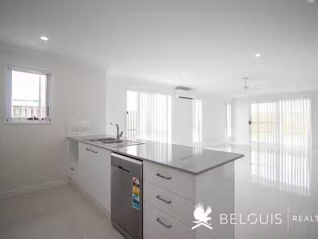 Charming 147 The Heights Boulevard, Pimpama, QLD 4209