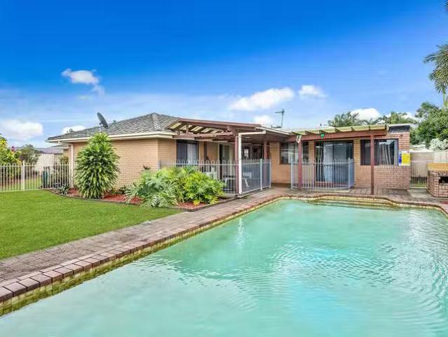 For Rent! 14 Babbler Court, Burleigh Waters, QLD 4220