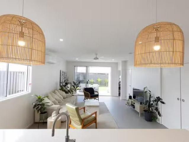 Cheap 14 Charm Street, Palmview, QLD 4553