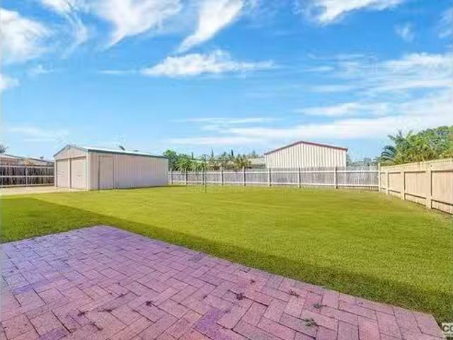 Deal! 14 Col Crescent, Parkhurst, QLD 4702